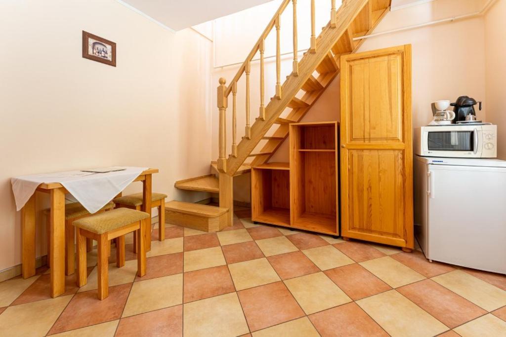 Varazsko Apartman Gyula Extérieur photo